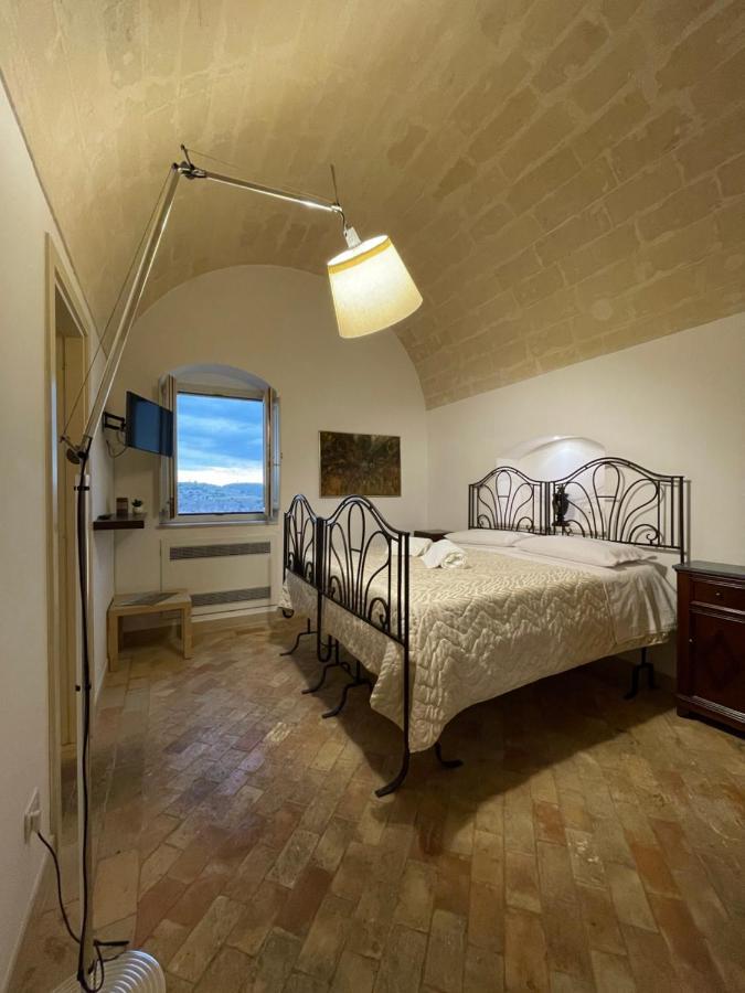 Dimora La Gravina Bed & Breakfast Matera Exterior photo